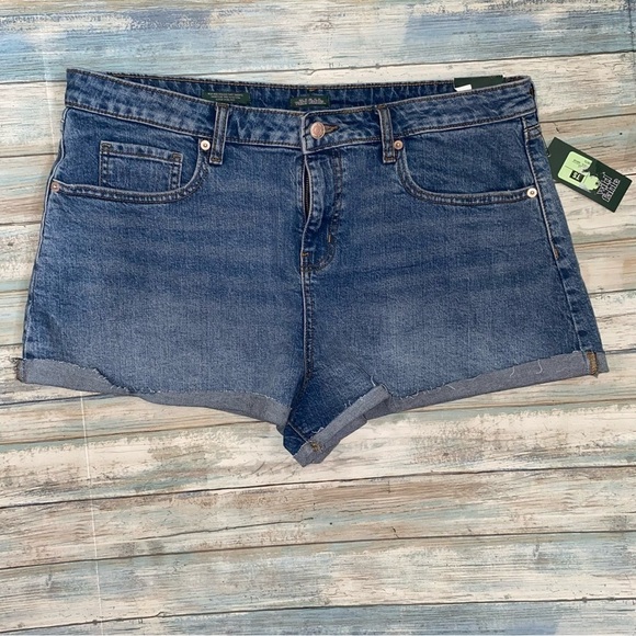 wild fable Pants - NWT Wild Fable High Rise Rolled Cuff Shorts